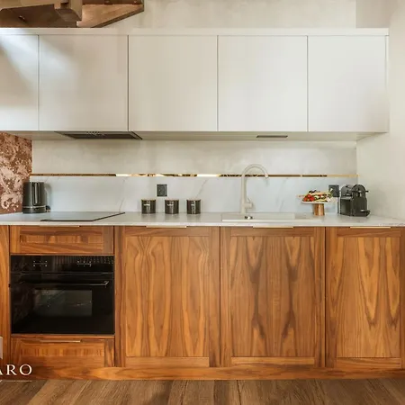 Hotel apartamentowy Rynek 29 Main Square By Luvaro *