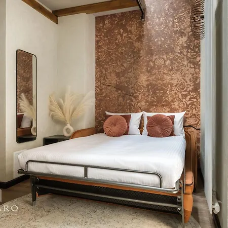 Hotel apartamentowy Rynek 29 Main Square By Luvaro *